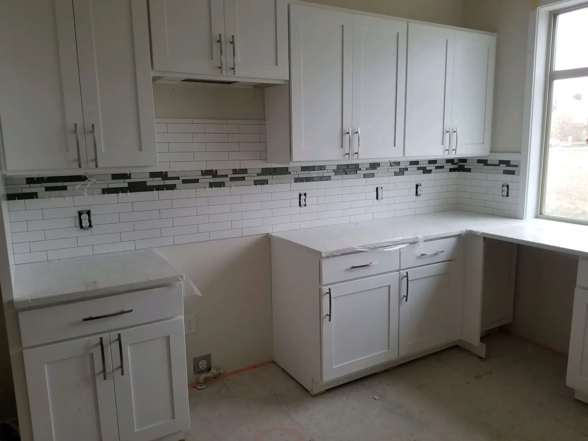 Transitional Kitchen Remodel in Renton, WA by Total Quality Express - Bathroom & Kitchen Remodeling project photo